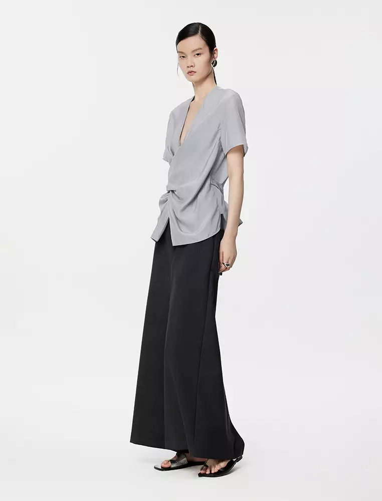 V-Neck Twist Knot Short Sleeve Shirt