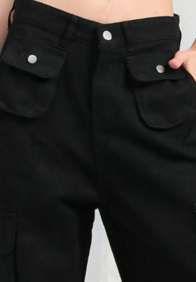 Leonar Cargo Jeans in Black