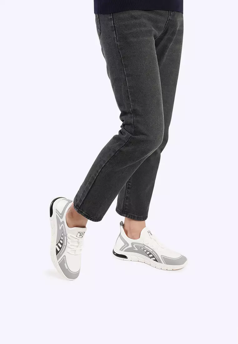 TRACCE BRENNAN WHITE