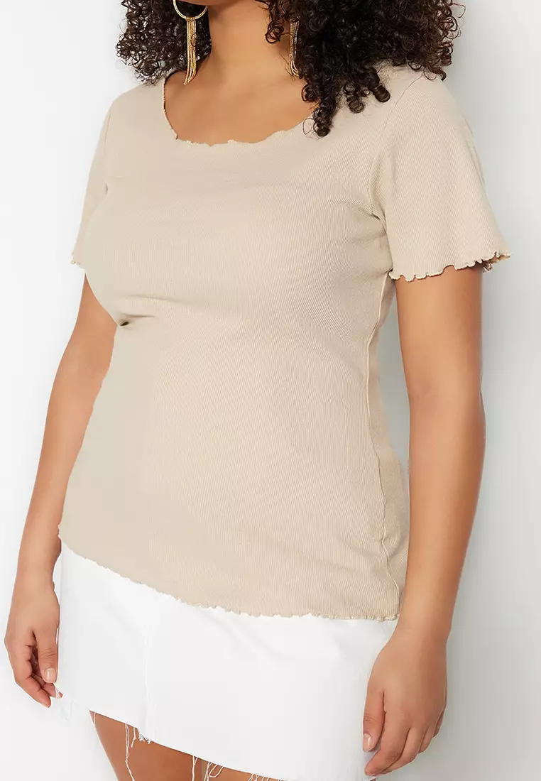 Ribbed Knitted U-Neck T-Shirt