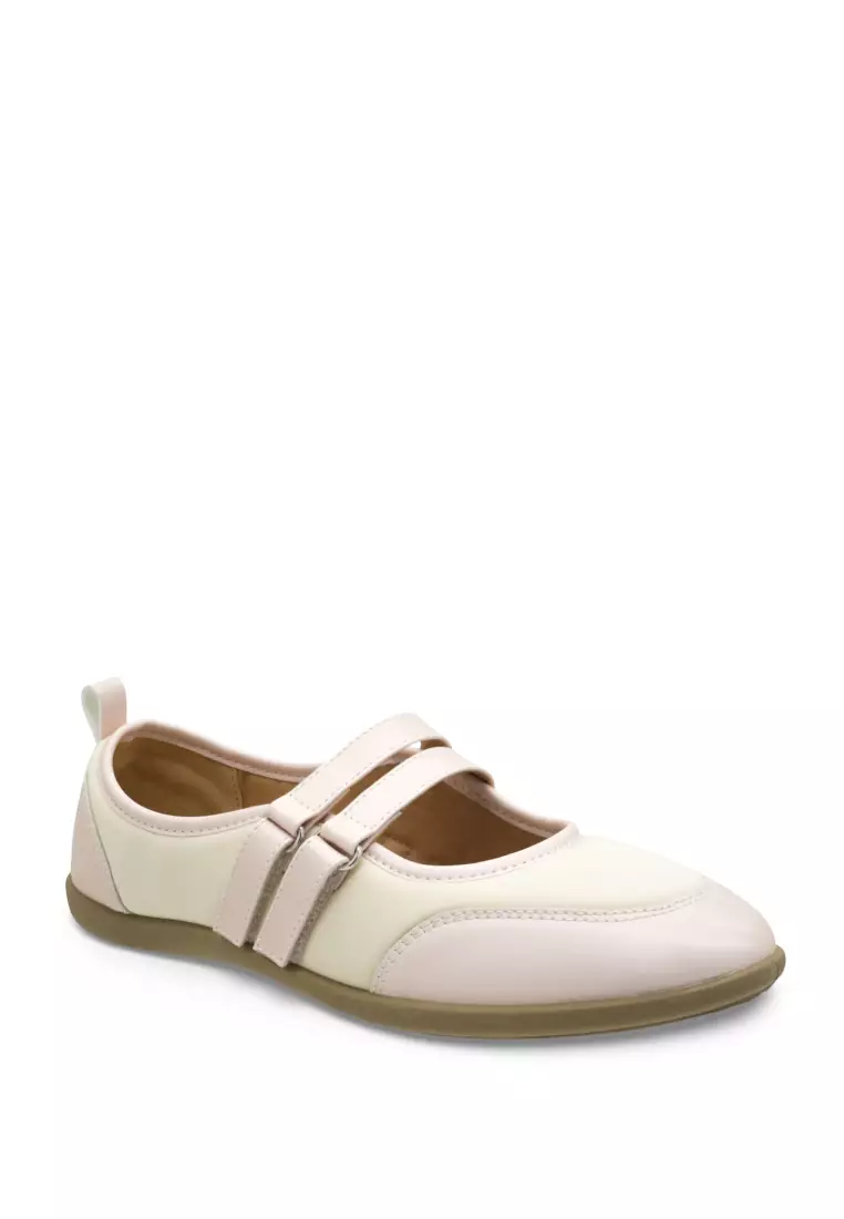 Women Slip On Lifestyle Sneakers - 260160401