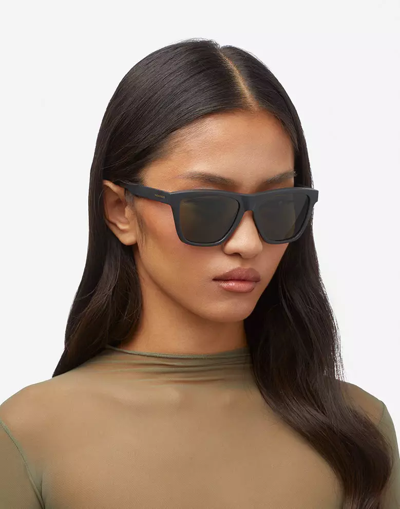 HAWKERS POLARIZED Black Alligator ECO ONE LS RAW. Sunglasses for Men and Women, Unisex. UV400 protection. Official product designed and made in Spain