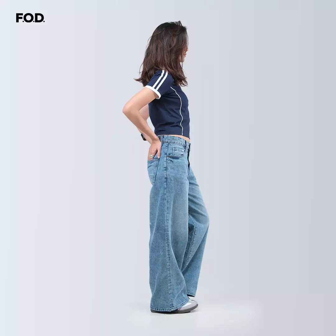 Celana Loose Jeans Wanita Gizca Light Blue
