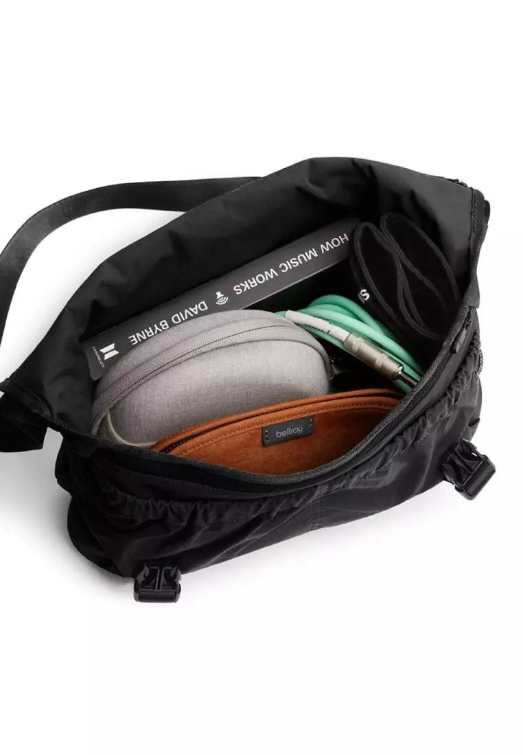 Bellroy Cinch Messenger Bag - Black
