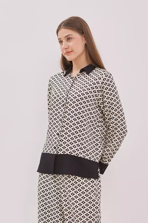 MINIMAL - Saviana - Geometric Printed Shirt  - Black Colour Black