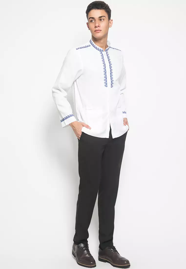 Johnwin - Baju Koko - Kemeja Koko - Bordir Biru - Putih - Slim Fit - ASH.680.S453K.164.C