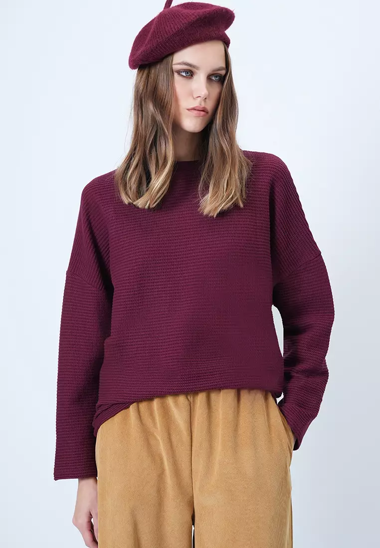 Women'S Burgundy Crew Neck Batwing Sleeve Wide Cut Basic Blouse Alc-X14391