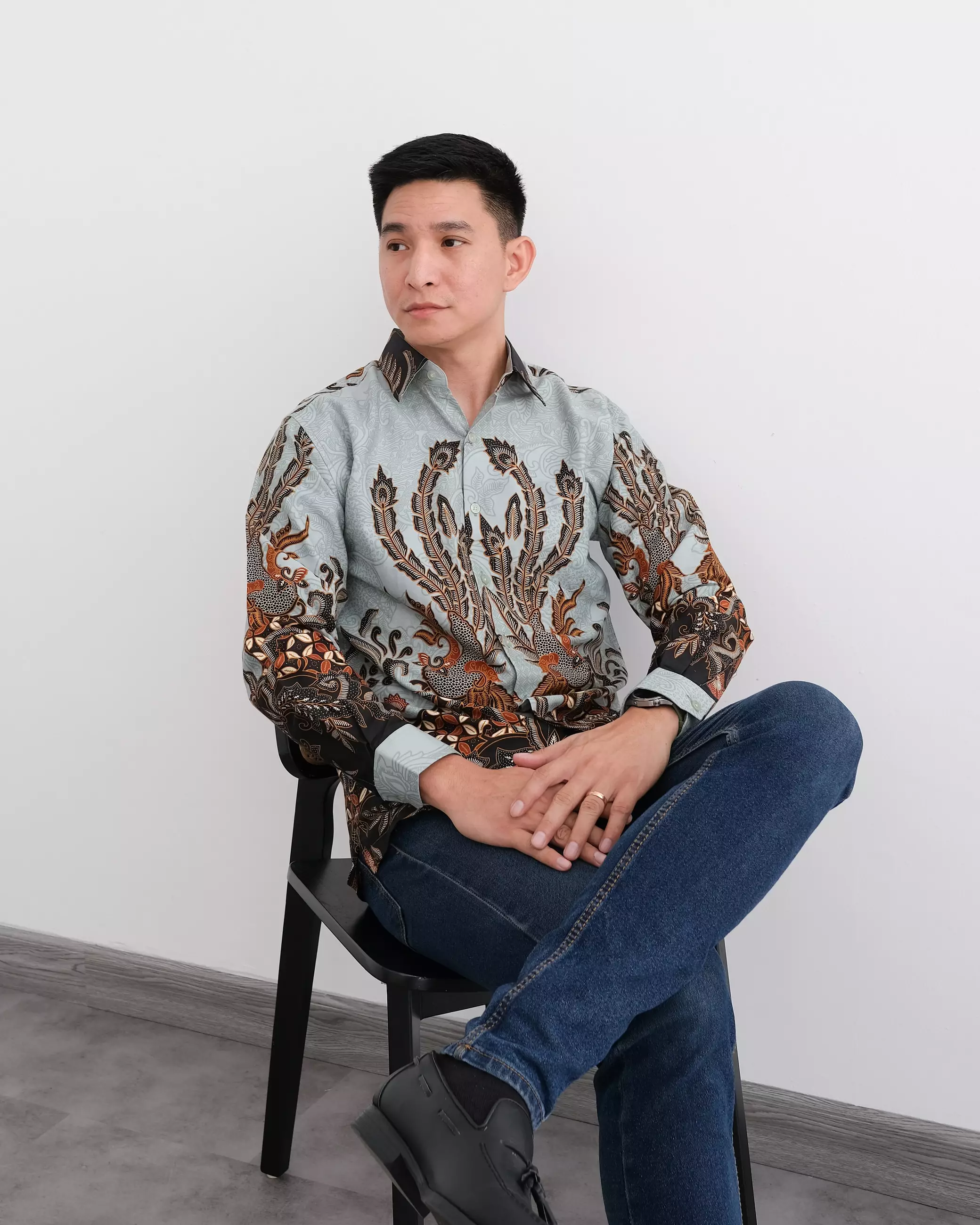 Andre Michel Kemeja Batik Lengan Panjang Hijau Muda 16734