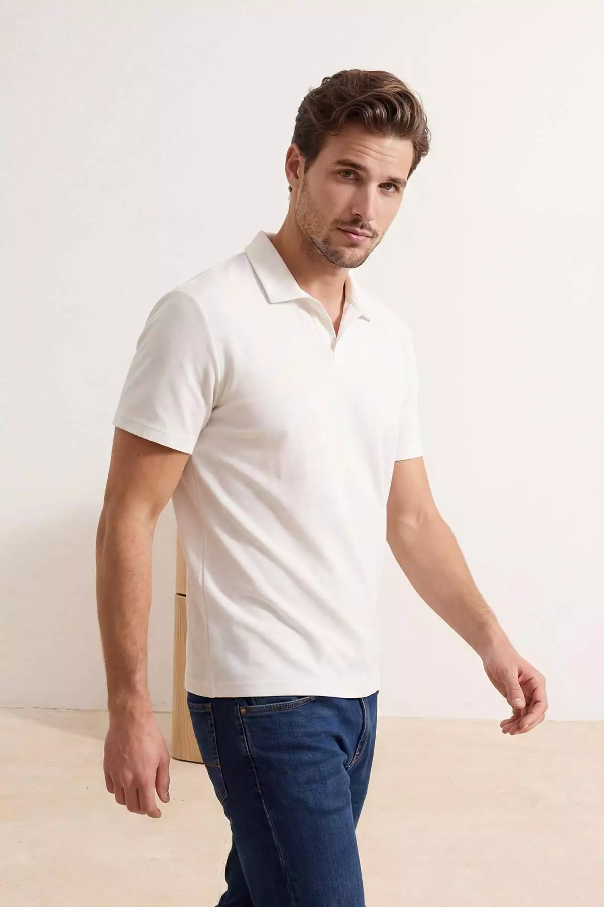 Ecru Regular/Normal Cut Soft-Textured Polo Neck T-Shirt Tmnss26Po00034