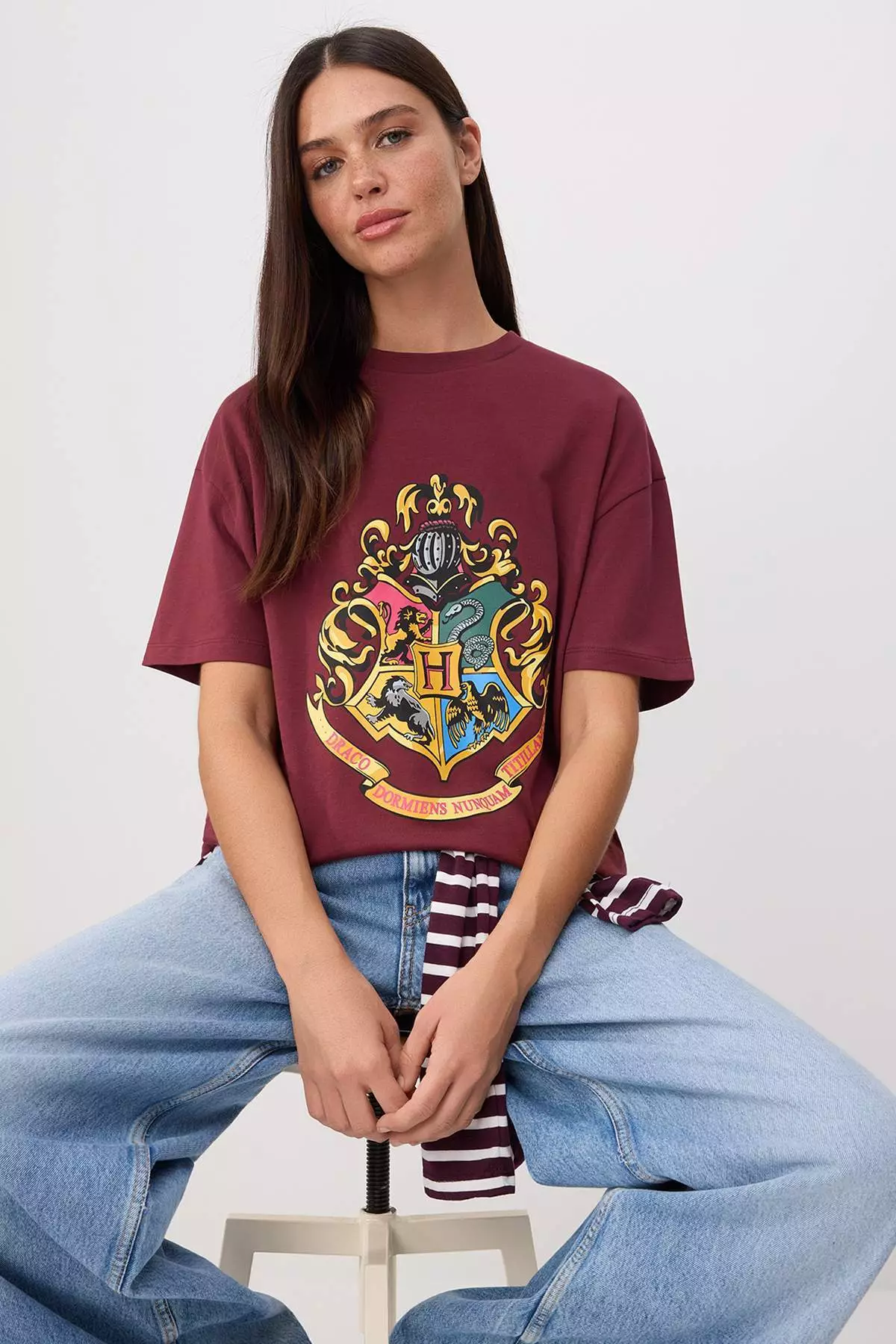 Burgundy Harry Potter Licensed Relaxed/Casual Fit Tok 100% Cotton Knitted T-Shirt Twoss26Ts00141