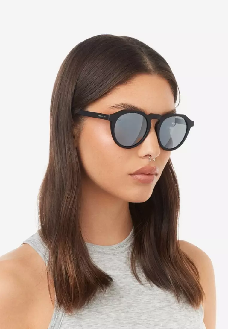 HAWKERS Black Chrome WARWICK Sunglasses for Men and Women. UV400 Protection. Official Product Designed in Spain