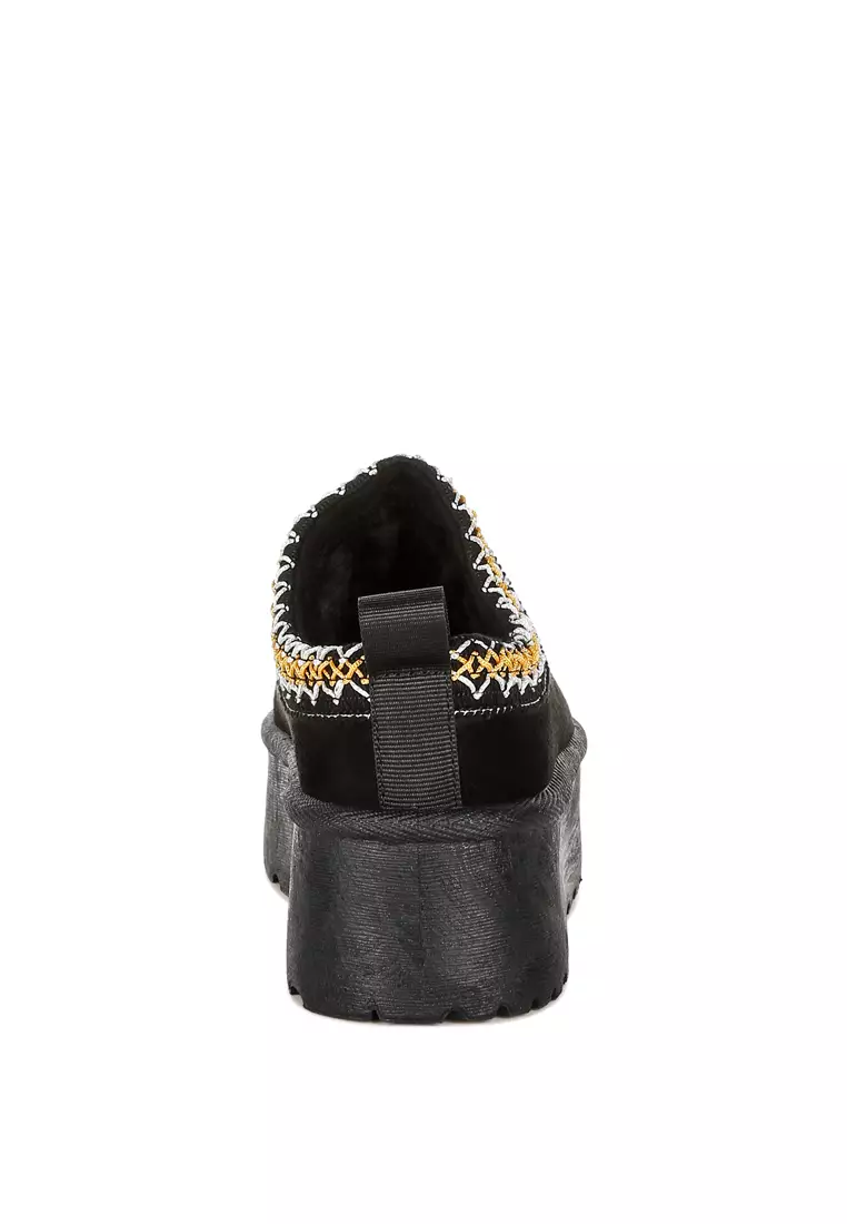 Embroidered Platform Classic Slip-On in Black