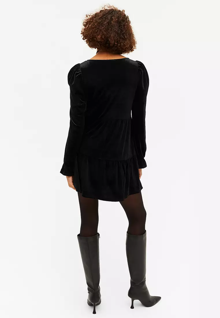 Black velvet 2024 babydoll dress