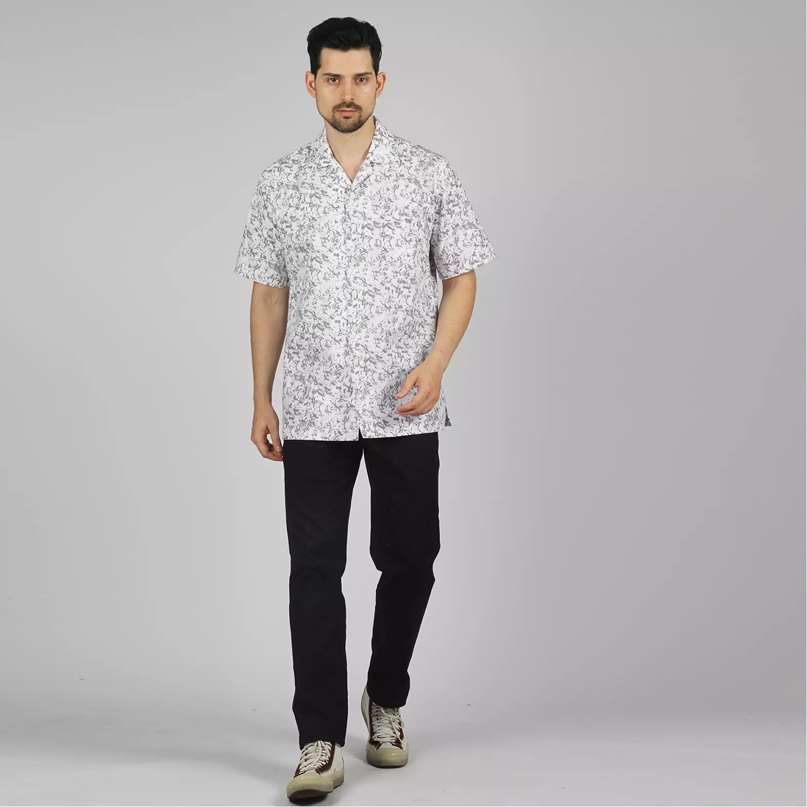 Kemeja Ethan White Lengan Pendek Hawaiian Moorea LY