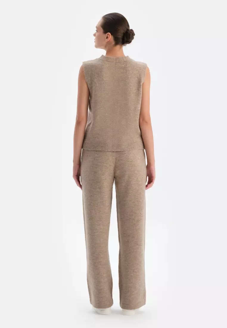 Beige Vest, V-Neck, Oversize, Sleeveless Loungewear for Women