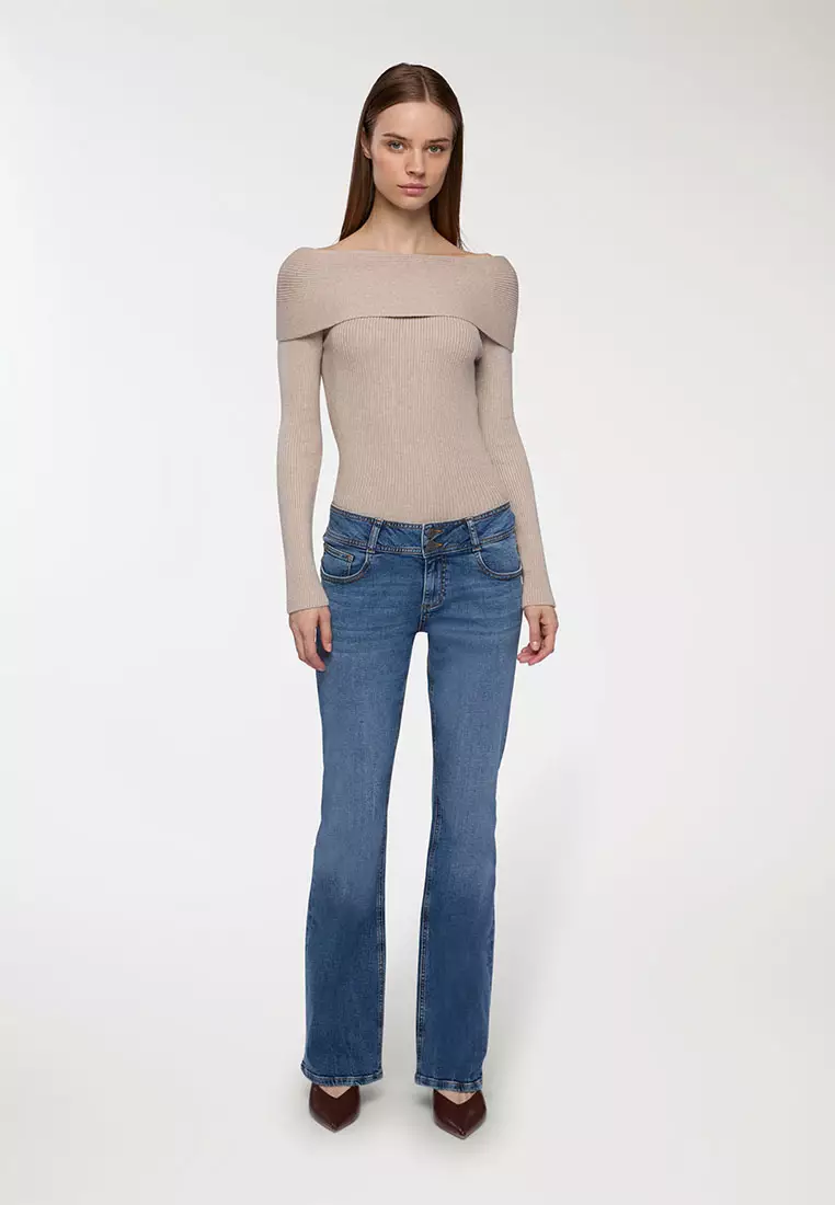 Woman Sweater 3-5