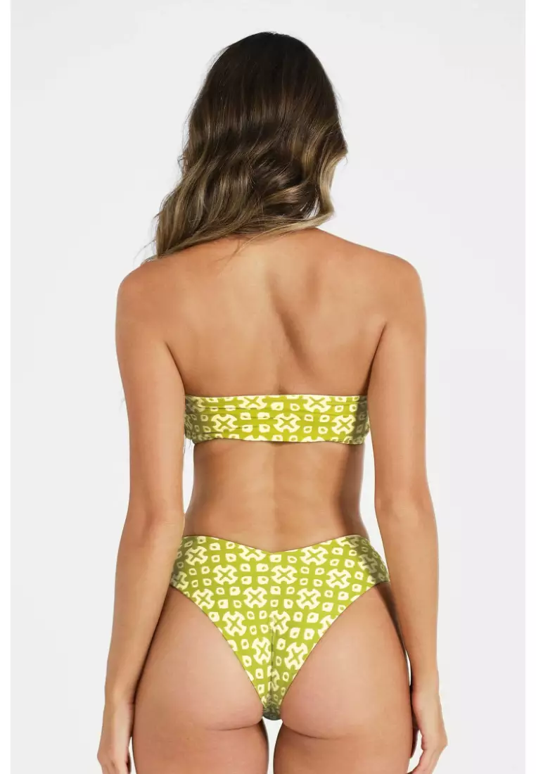Nadia Scrunched Bandeau Bikini Top / Kiwi
