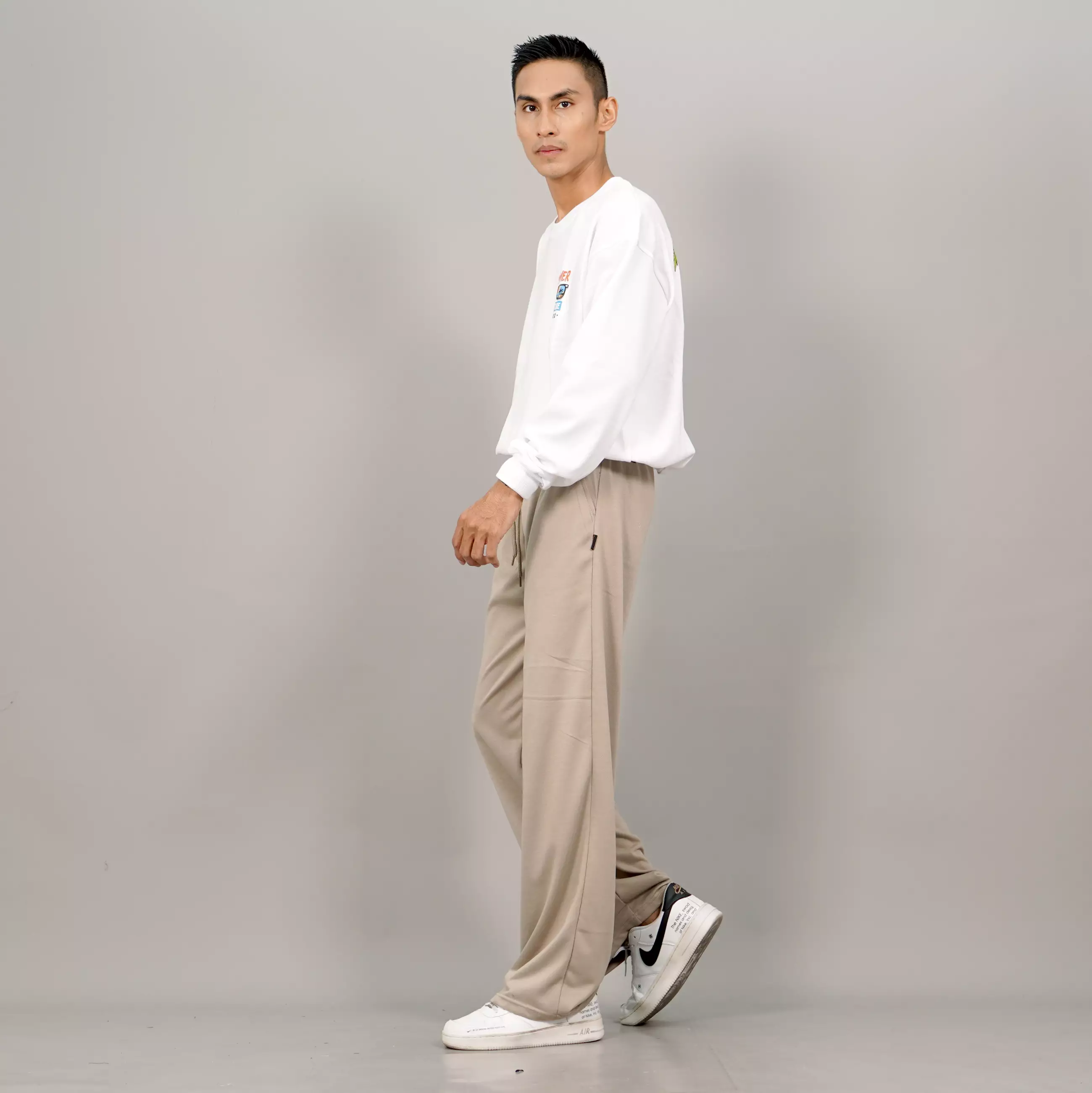 RIO Baggy Pants Pria Loose Pants Pria Celana Panjang Longgar Pria - Krem