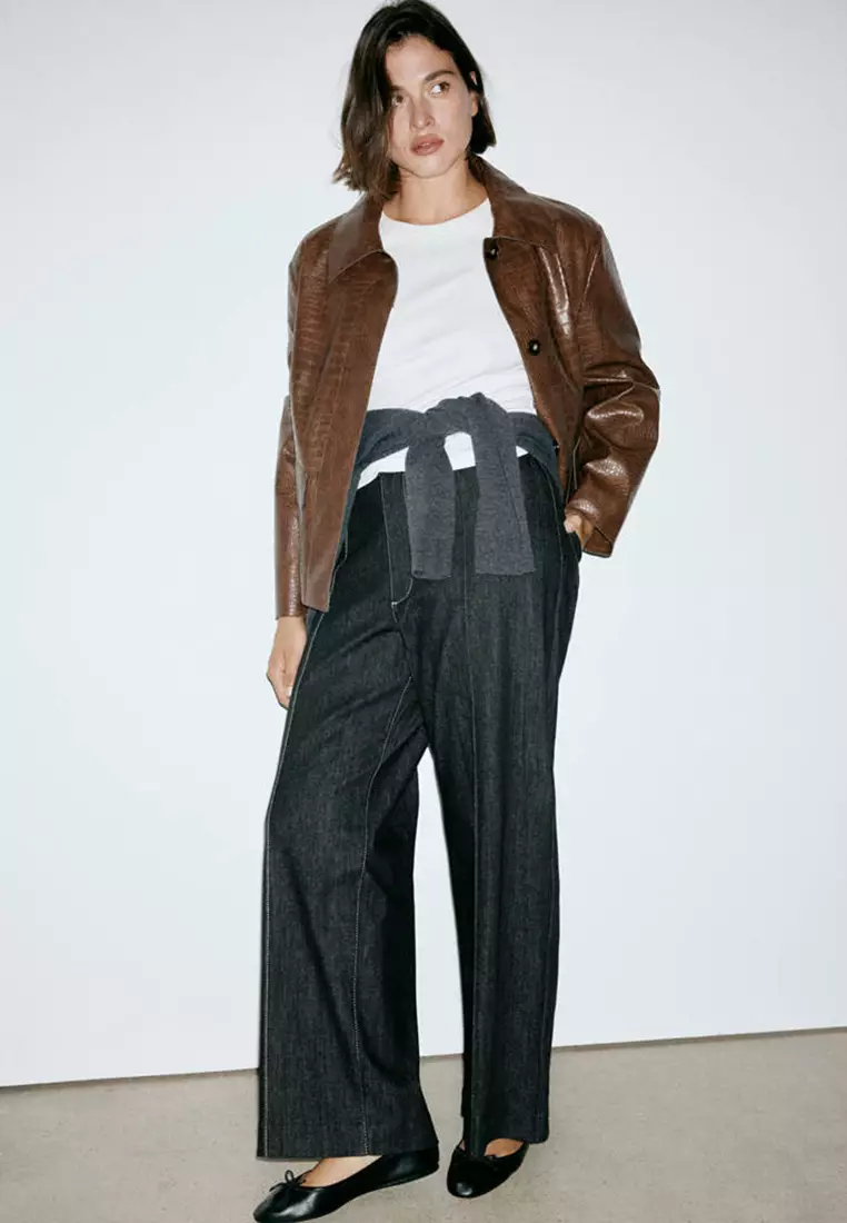 High-Waisted Wide Leg Jeans With Stitching