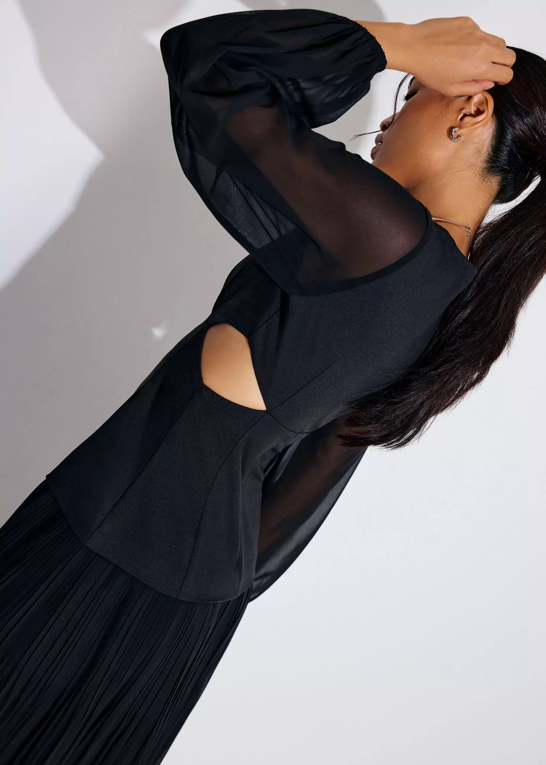 Dress Wanita - BraFree by LB Cut Out Georgette V-neck Puff Sleeve Fit & Flare Maxi Dress