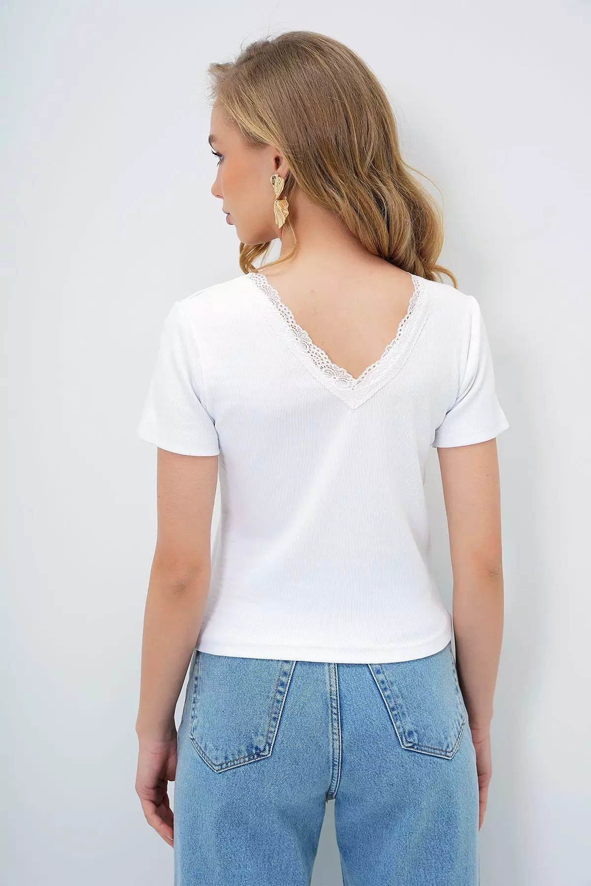 Women's White Front Back V Neck Lace Detail Short Sleeve Blouse
