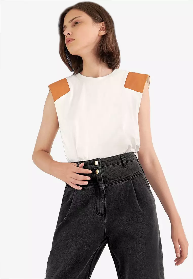 Padded clearance shoulder blouse