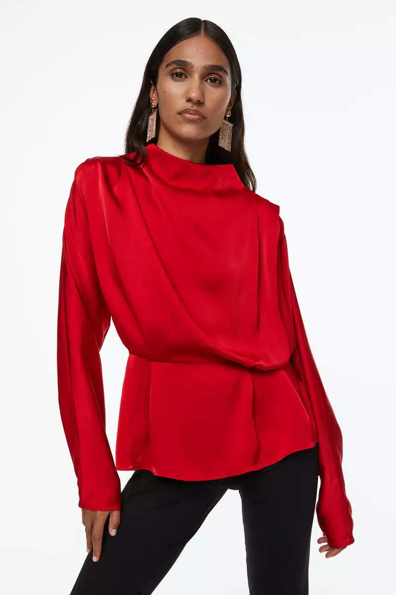 h&m red blouse