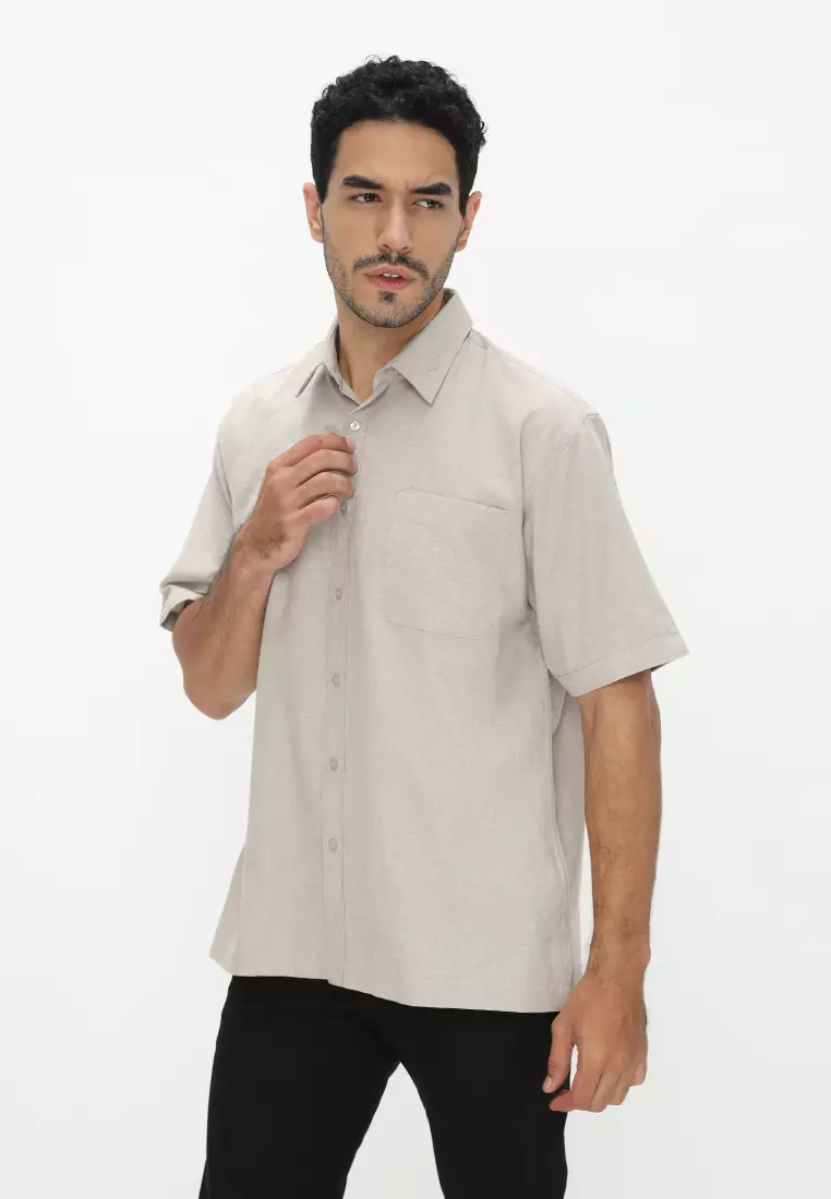 Jobb Ontario Kemeja Pria Lengan Pendek Regular Fit Light Khaki