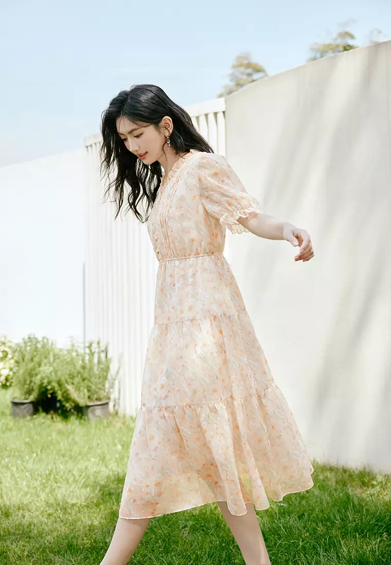 Ruffled Sleeve and Collar Tiered Floral Midi Dress