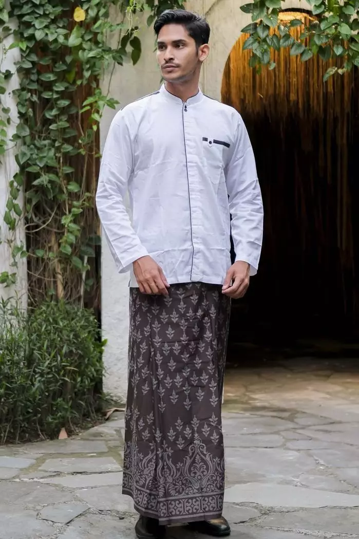 Sarung Premium Coklat