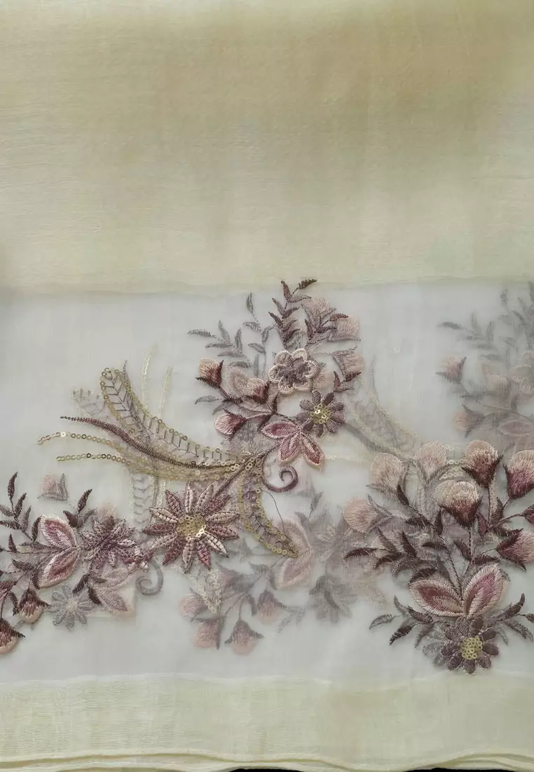 Aksesoris Wanita Golden Thread Embroidery & Sequin Flowery Silk Shawl Syal Sutra Wanita Broken White