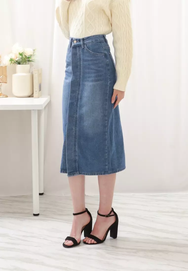 Medeline Midi Skirt in Blue