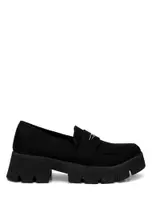 Hitam
