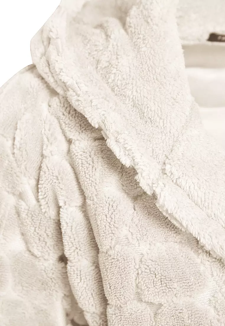 Ecru Belted Heart Polar Winter Knit Dressing Gown