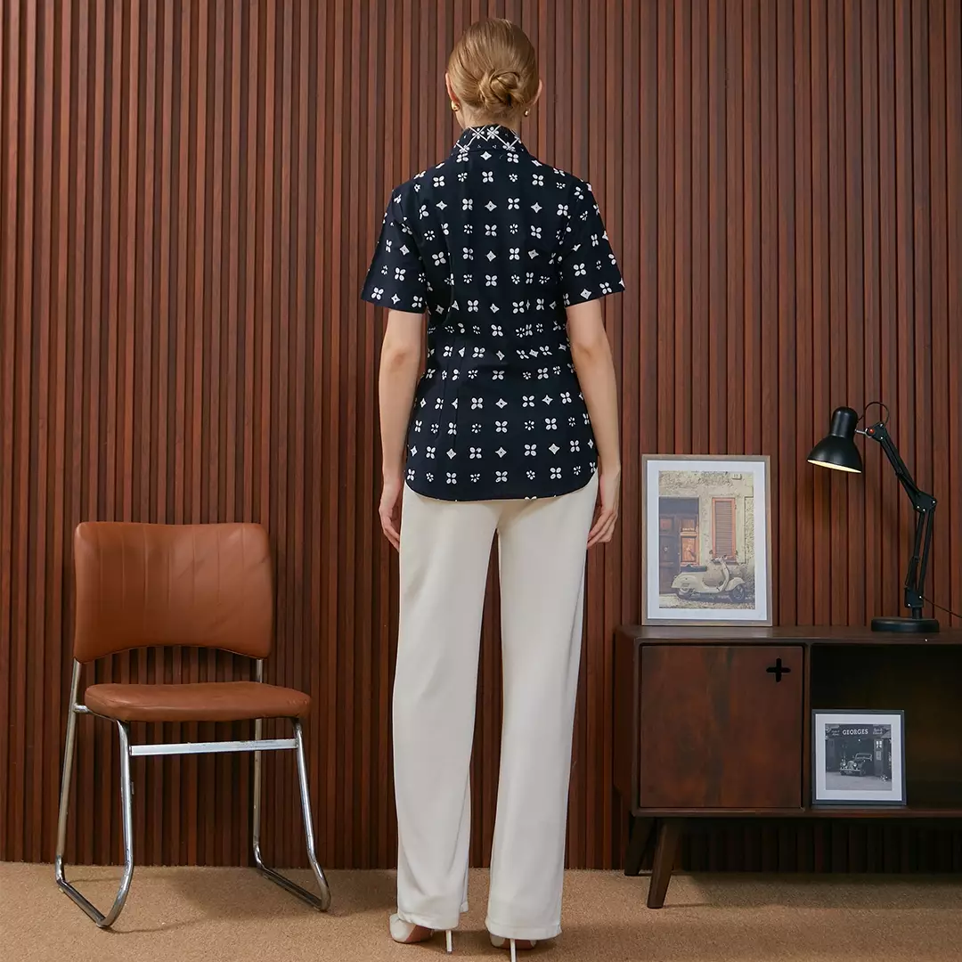 Nayara Atasan Kebaya Modern Kamelia Hitam