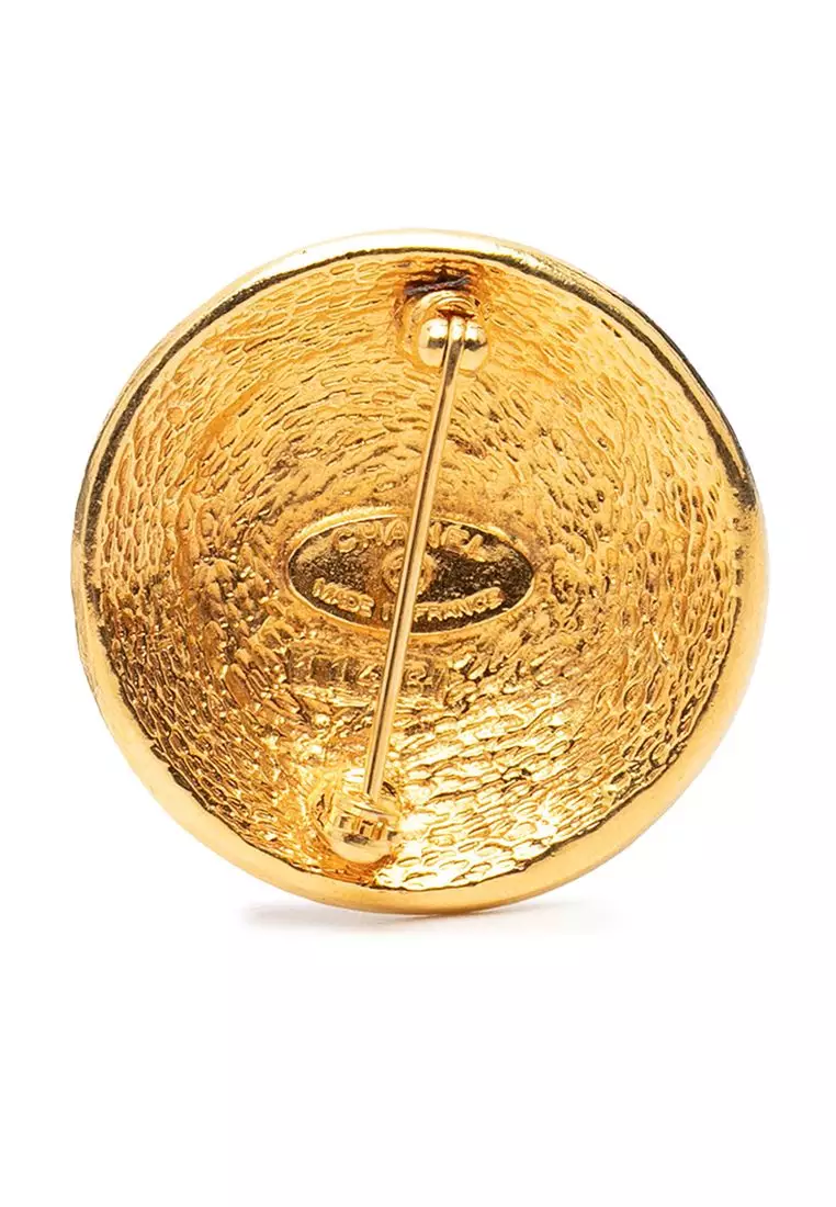 Chanel Pre-Loved Chanel Gold Plated 31 Rue Cambon Round Brooch