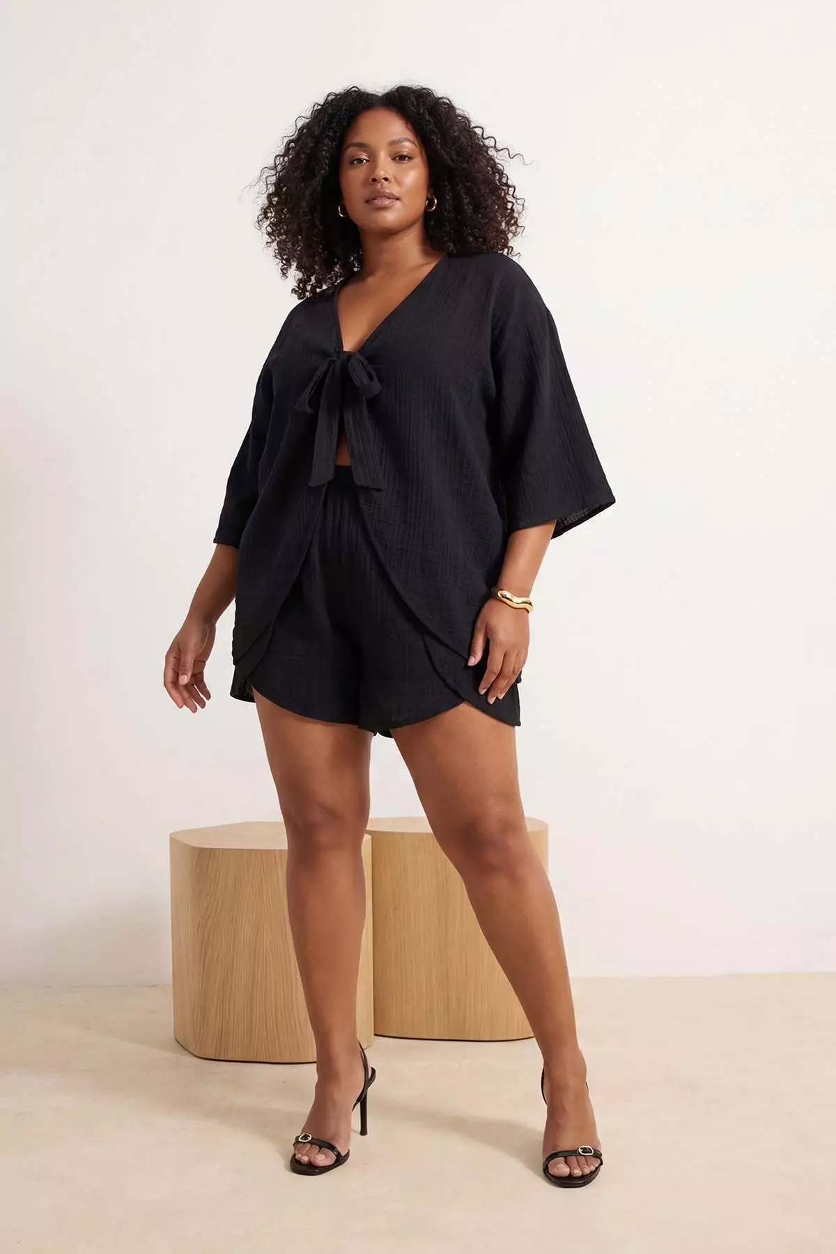 Beach Wear Black Binding Detail High Waist Woven Blouse&Shorts Set Tbbss26Cp00007