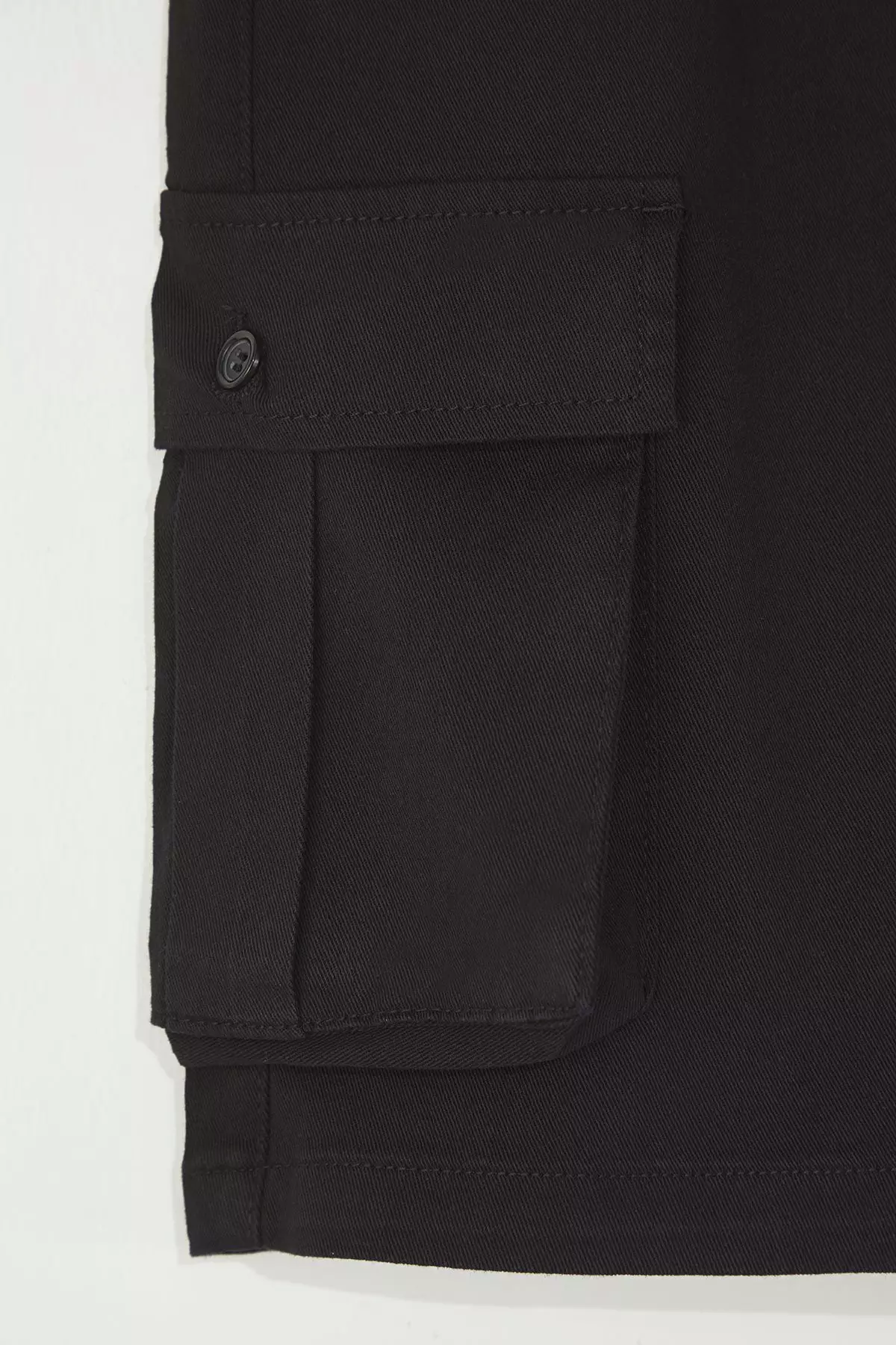 Black Plus Size Cargo Pocket Regular Cut Comfortable Cotton Shorts & Bermuda TMNSS25AP00008