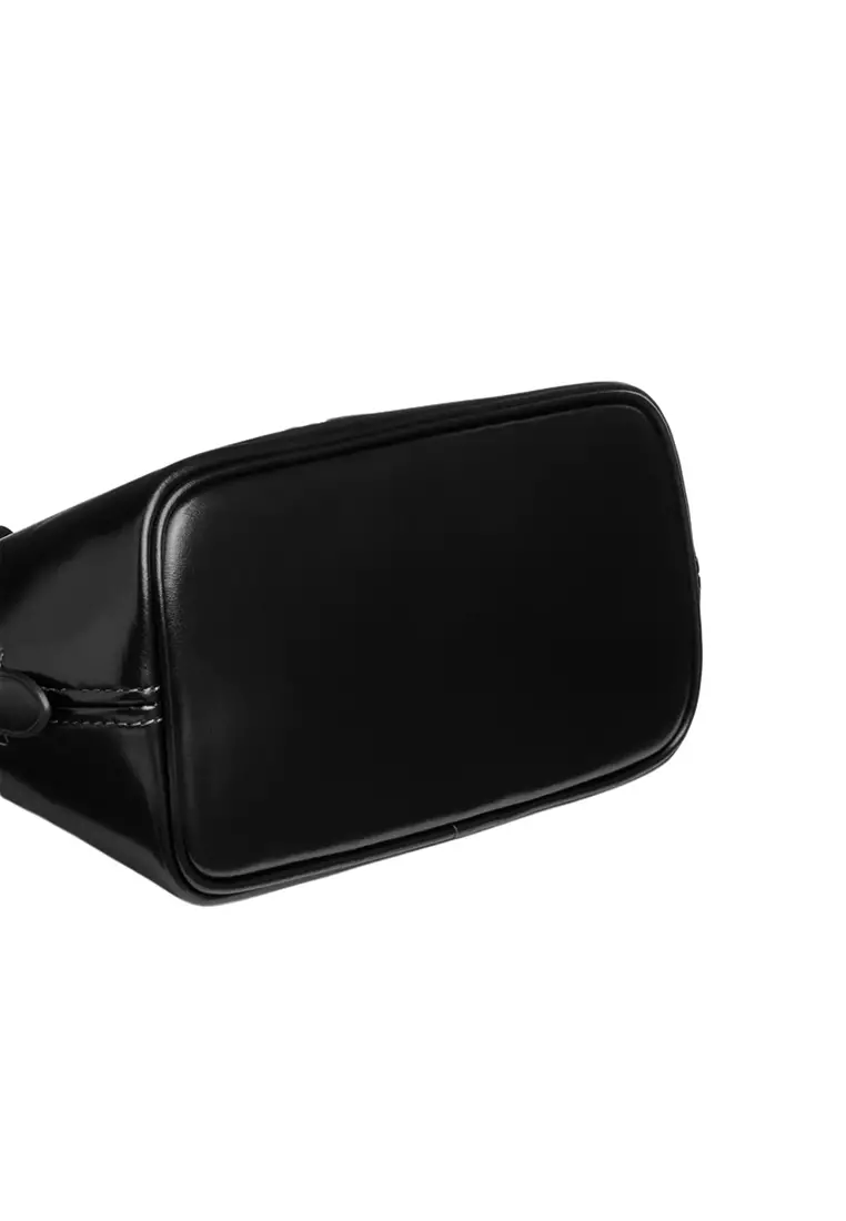 SATCHEL Lara 22 Women's Shoulder Bag in Black CEA01