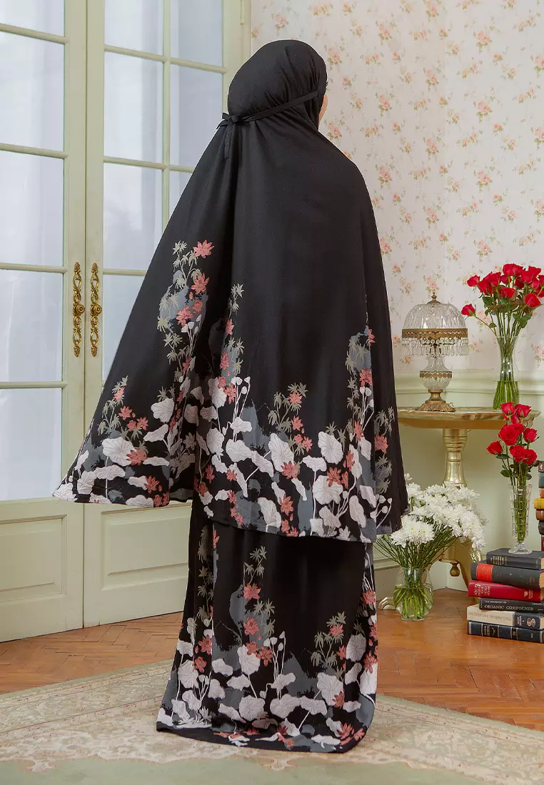 Shafiya Prayer Set in Black Pansy (Lozy x Heidy)