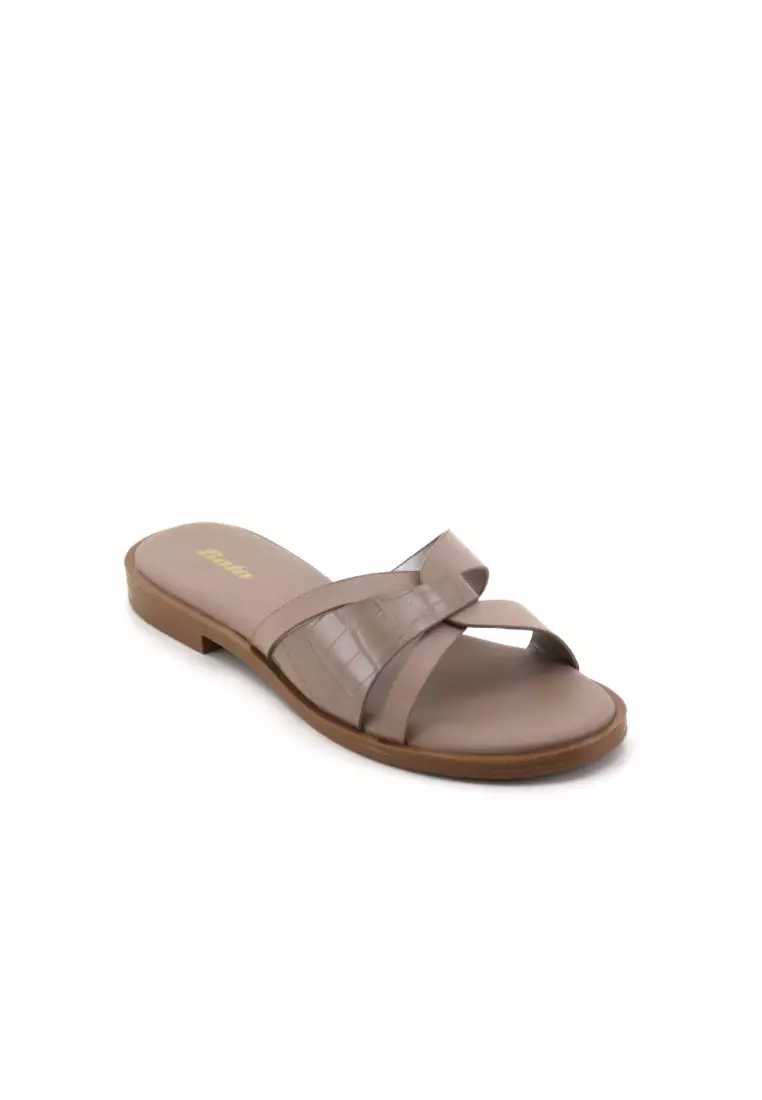 Bata flat 2024 sandals for womens