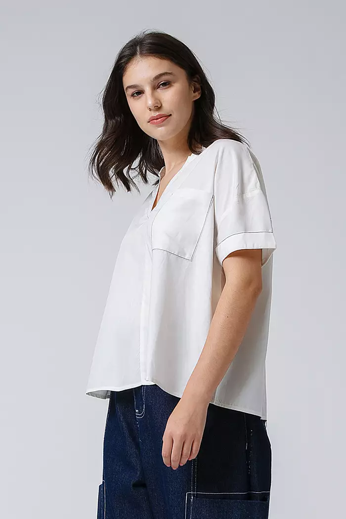 COTTONINK - Atasan Blouse Wanita Off-white Weekend Blouse #EssentialsCoreCollection