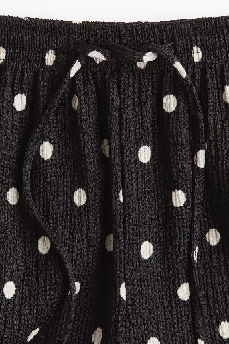 Wide pull-on trousers