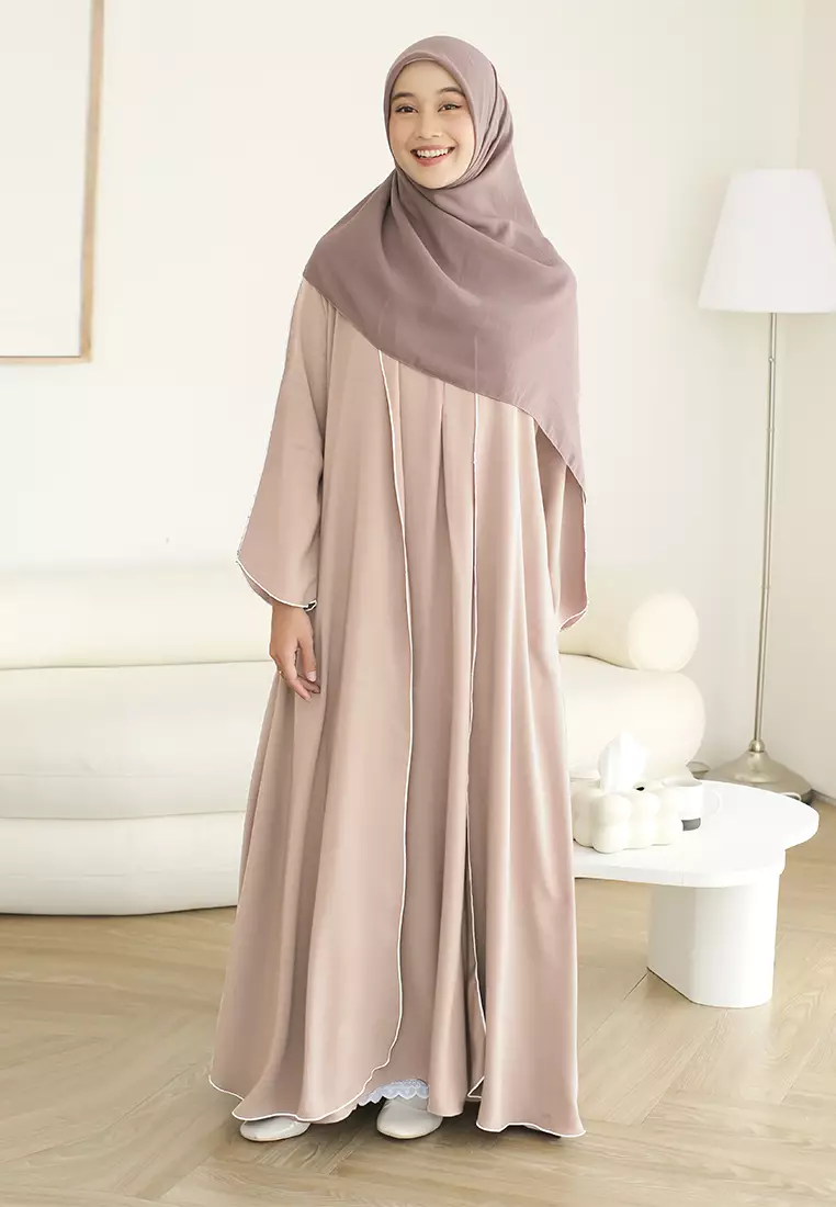 Aisha Abaya Tan
