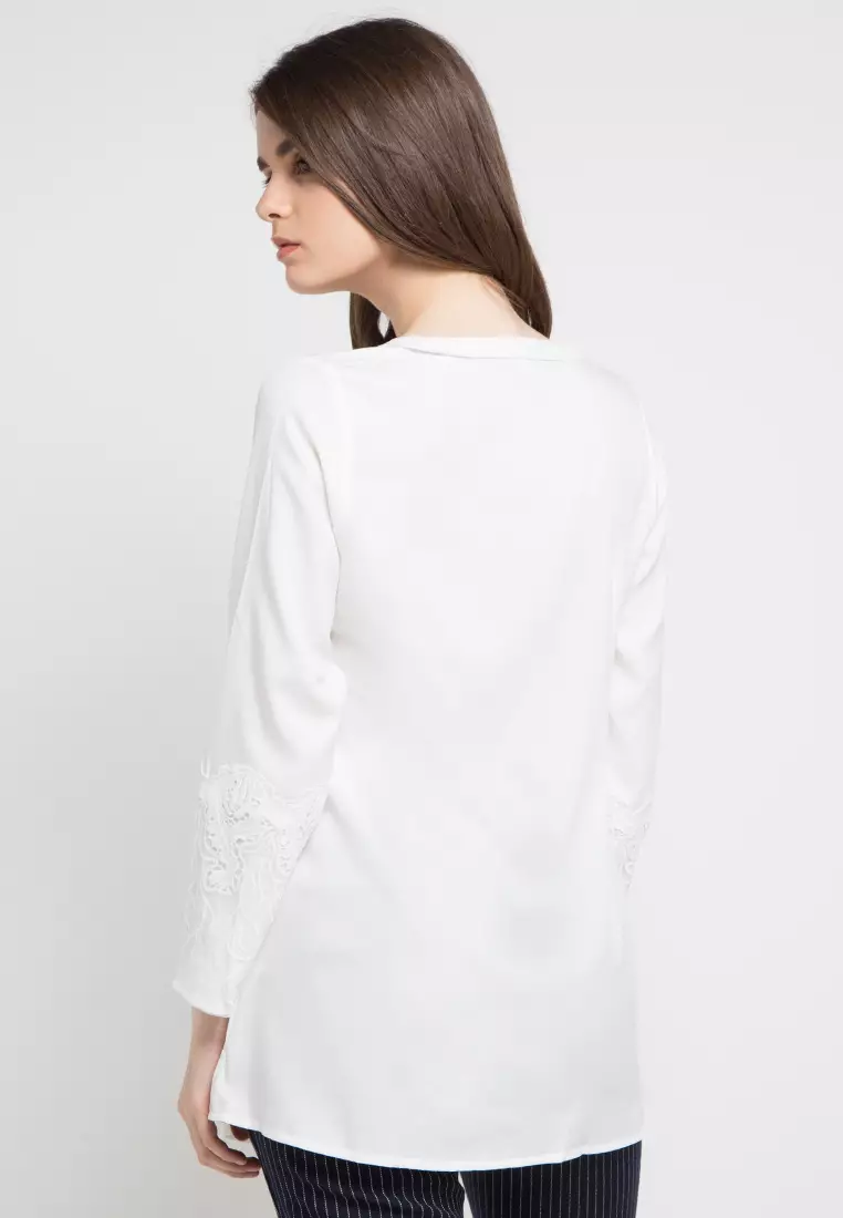 Blouse With Collar V