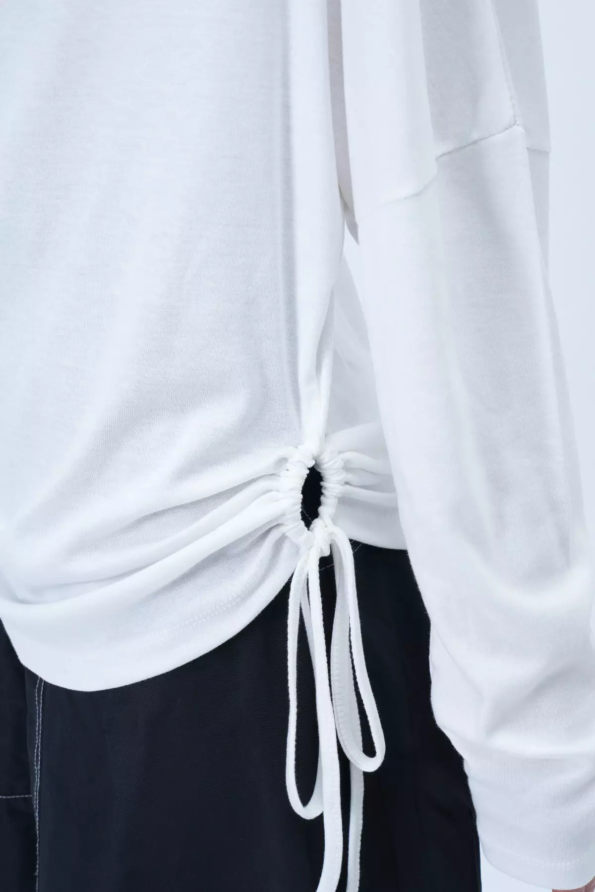 Women's White Cowl Neck Batwing Sides Wide Cut Blouse Alc-X14399