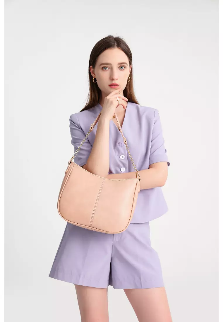 Luxurious Crossbody Bags for the Sophisticated European and American Woman