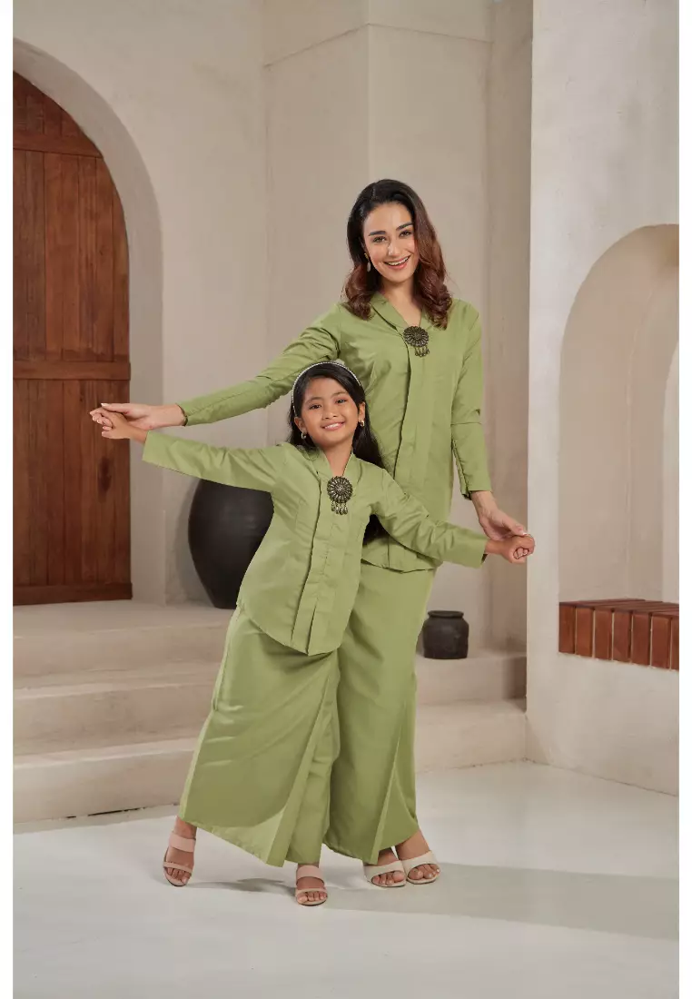 Baju Kebaya Rokiah