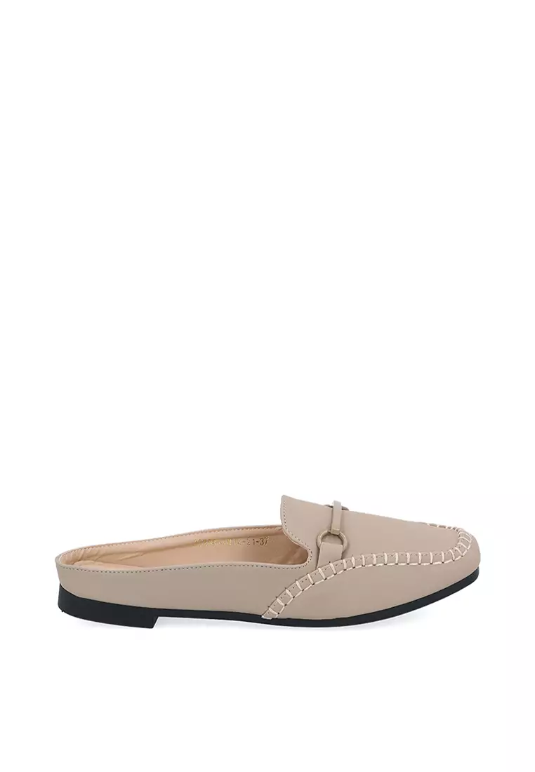 Discount on Carlo Rino  shoes - SKU: Beige Cleo Mules