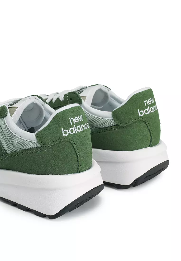 370 Classic Lifestyle Shoes